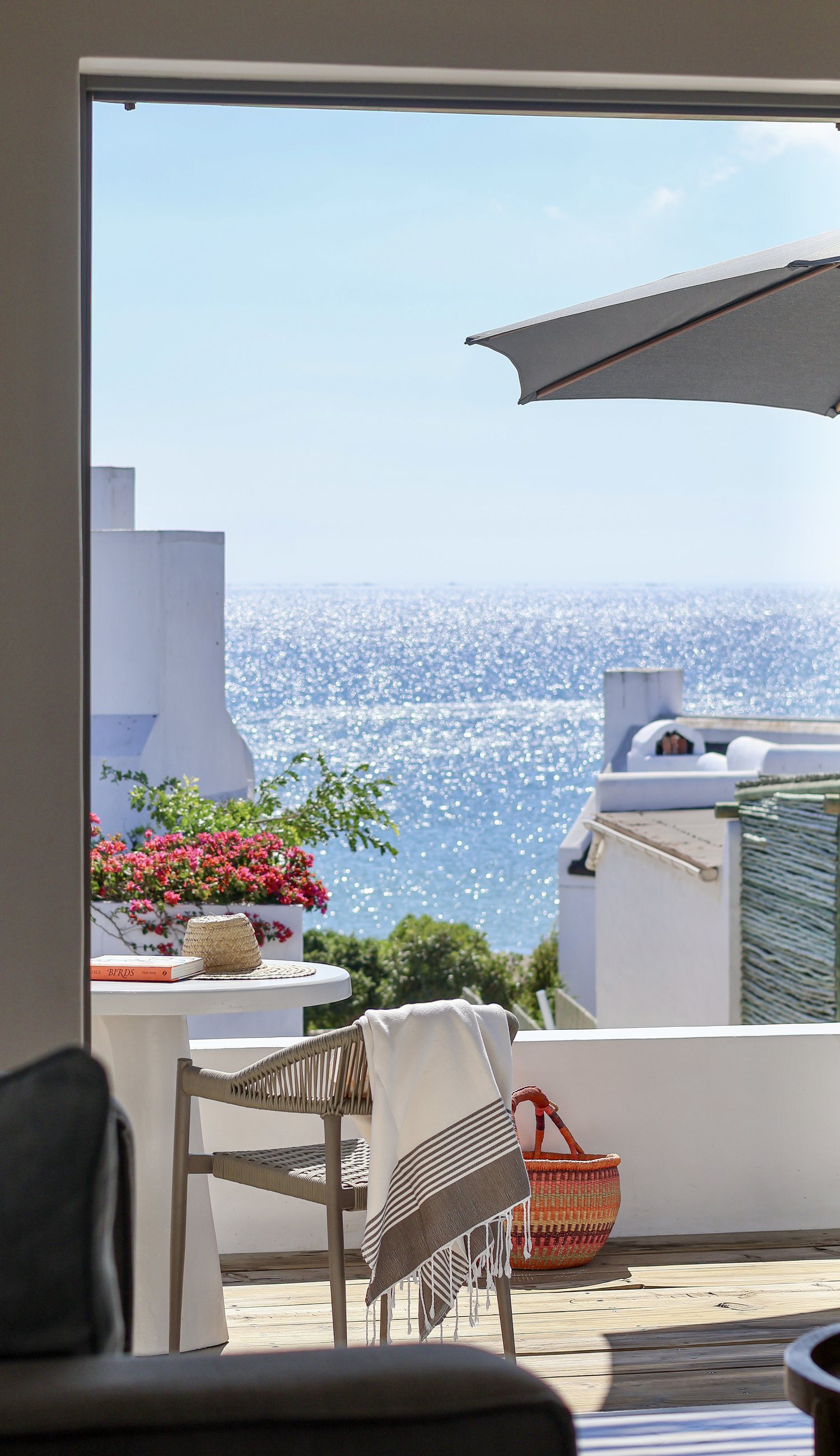 A studio patio with a partial sea view at Paternoster
